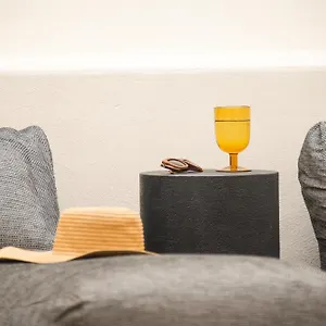 Le Bijou Luxury Upper Suite, Roof Garden With Jacuzzi&unique Views! Appartement Réthymnon